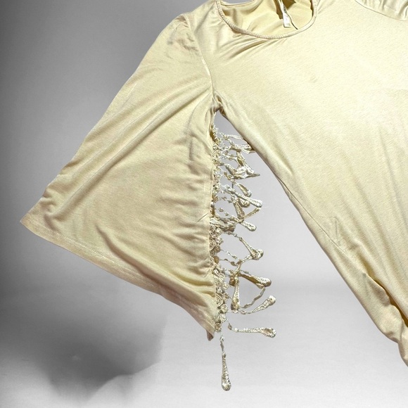 Forgotten Grace top. - Picture 3 of 6